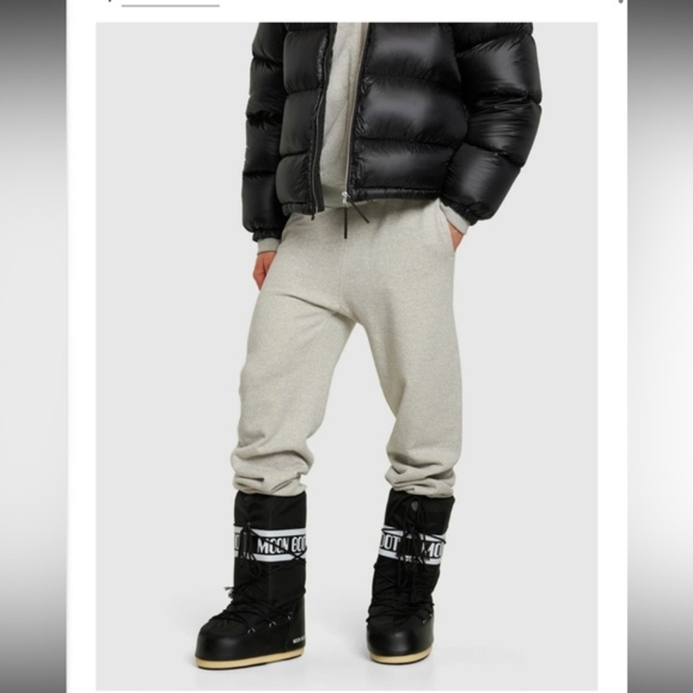 Revolve Net A Porter Tecnica MOON BOOT
Icon shell faux leather snow boots